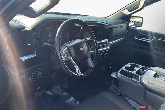 2022 Chevrolet Silverado 1500 LT (2FL)