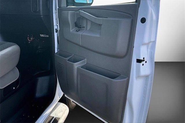 2024 Chevrolet Express Cargo 2500 WT