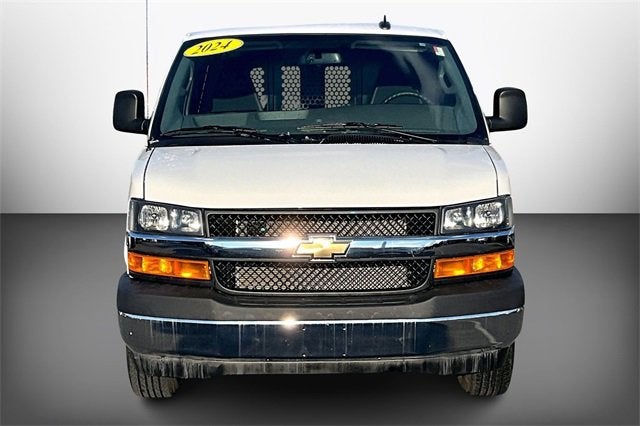 2024 Chevrolet Express Cargo 2500 WT
