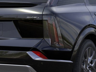 2025 Cadillac OPTIQ Luxury 2
