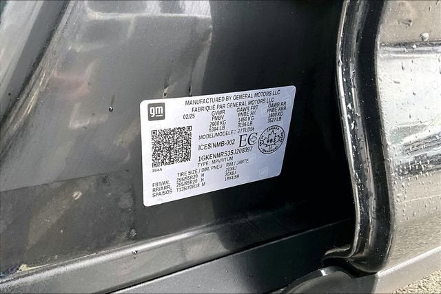 2025 GMC Acadia Elevation