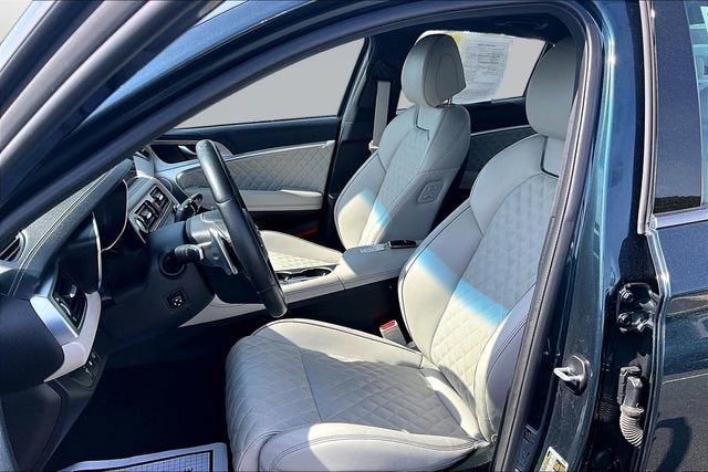2023 Genesis G70 3.3T