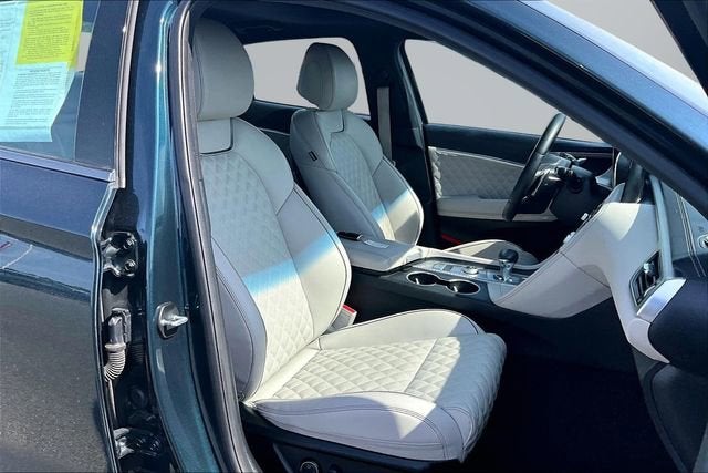 2023 Genesis G70 3.3T